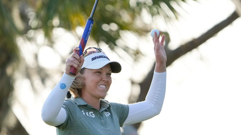 Turnamen Juara LPGA: Brooke Henderson menahan Charley Hull untuk memenangkan pertandingan pembuka musim |  Berita Golf