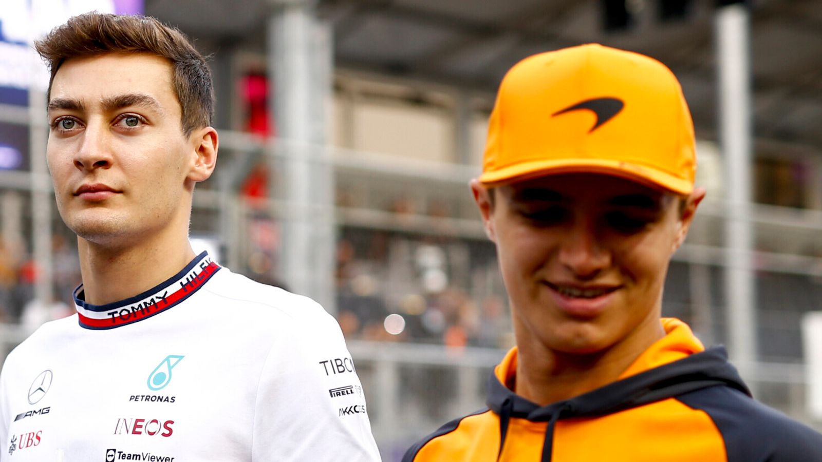 Lewis Hamilton dice que su compañero de equipo en Mercedes, George Russell, y Lando Norris, de McLaren, tienen un futuro brillante en la F1