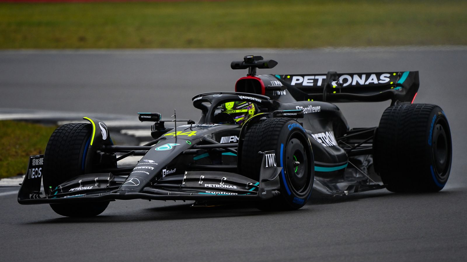 Video Mercedes W14 hits the track for the first time  RacingNews365