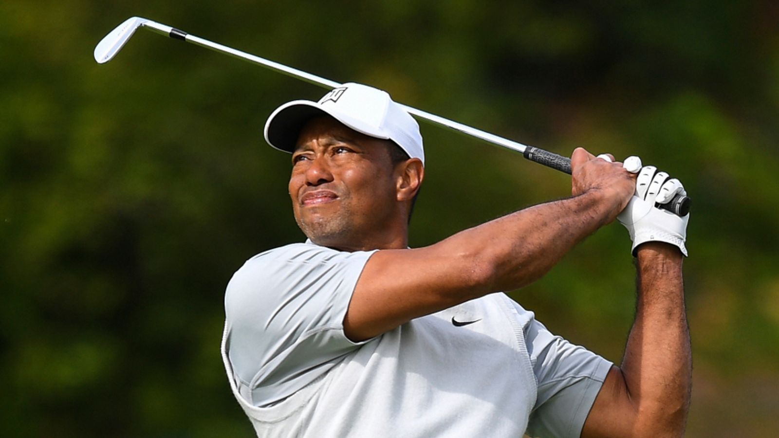 Tiger Woods rolls back the years with impressive 67 on day three at the ...