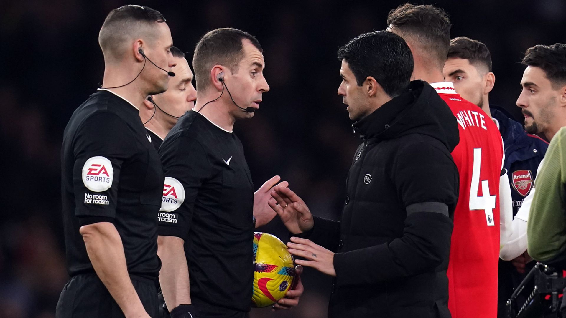 News: PL clubs 'to push for semi-automated offsides' next season