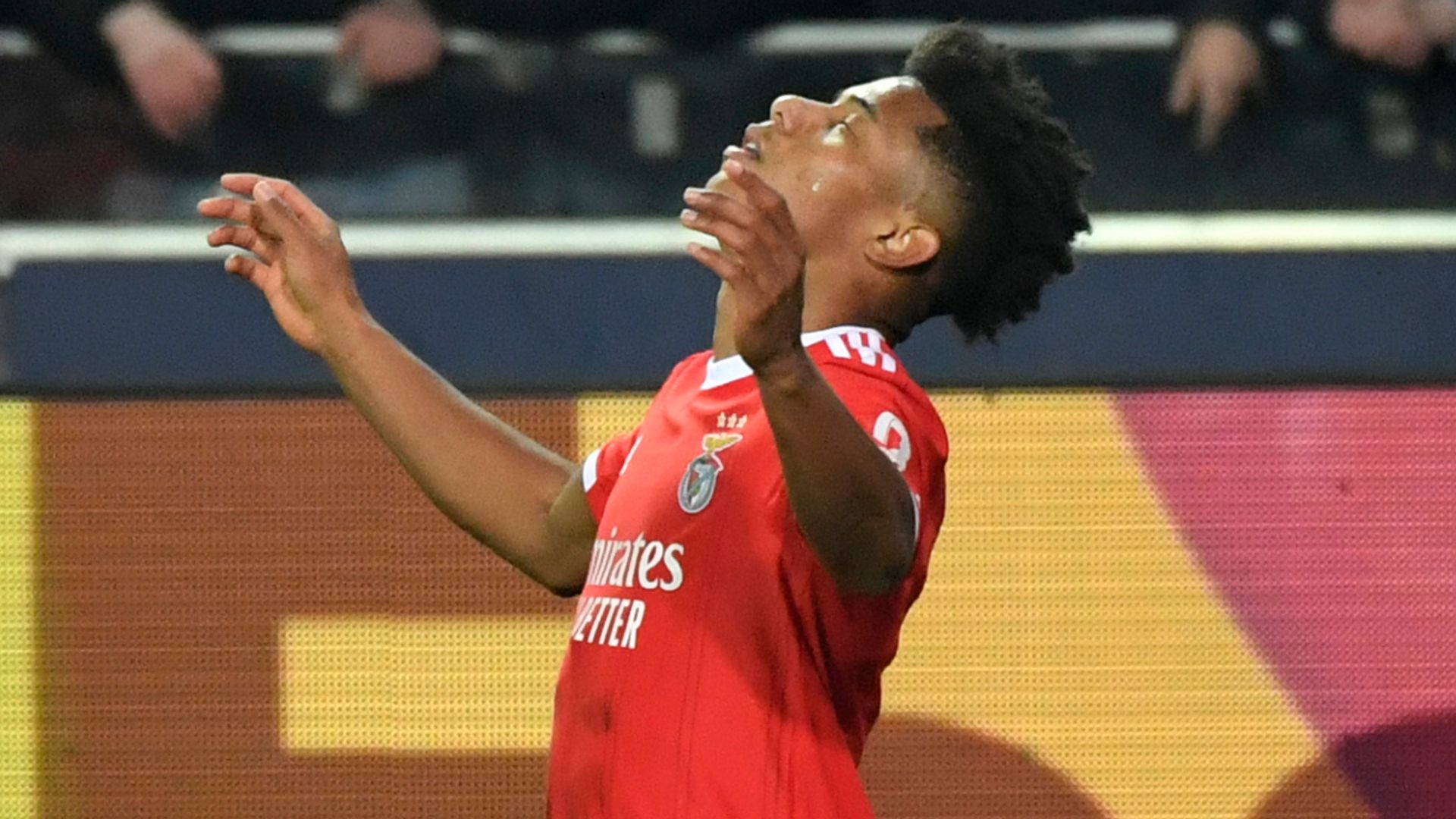 Joao Mario and Neres give Benfica advantage over Parker's Brugge