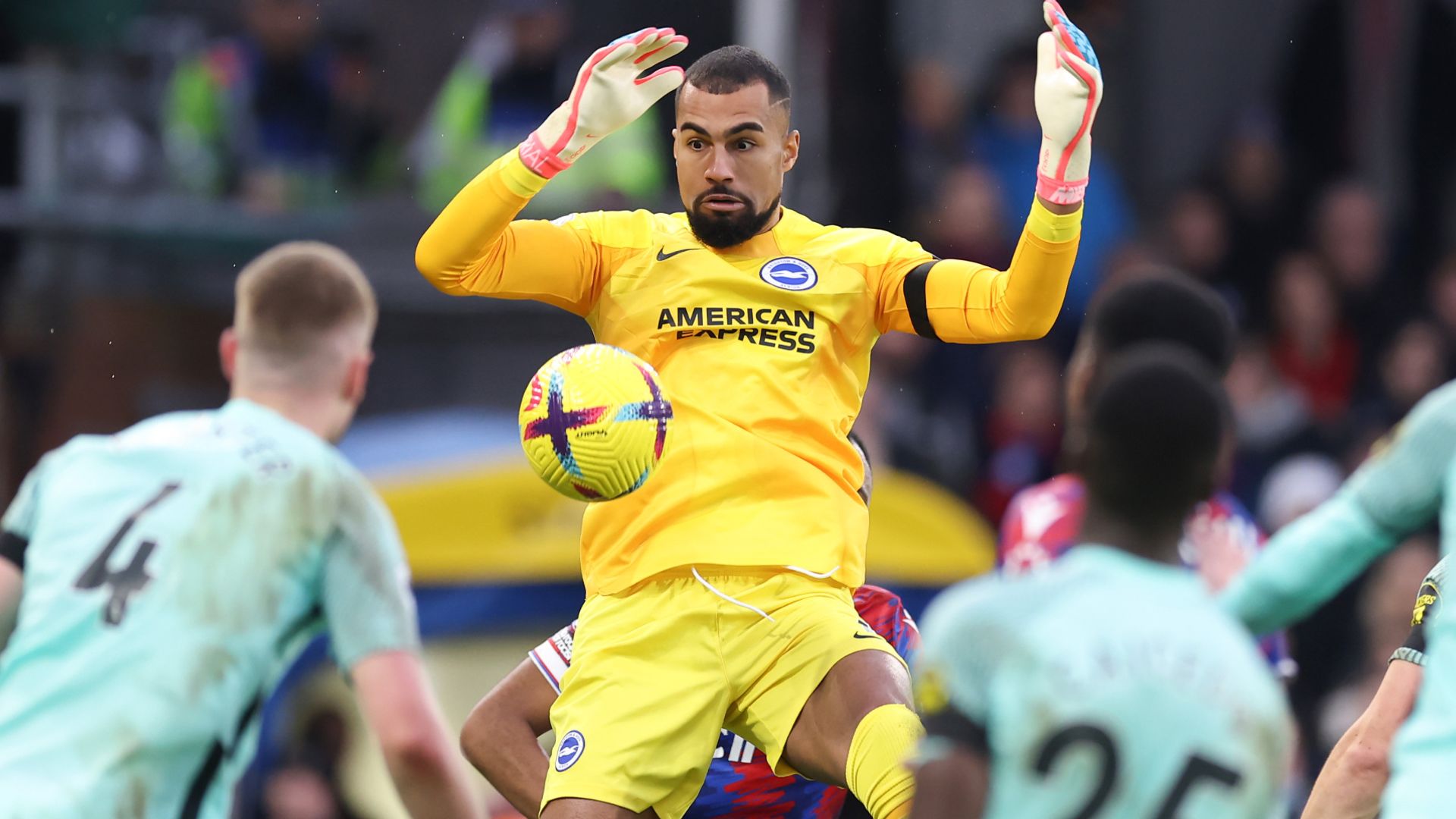 Sanchez gaffe costs Brighton win at Palace | De Zerbi: Only one team on the pitch