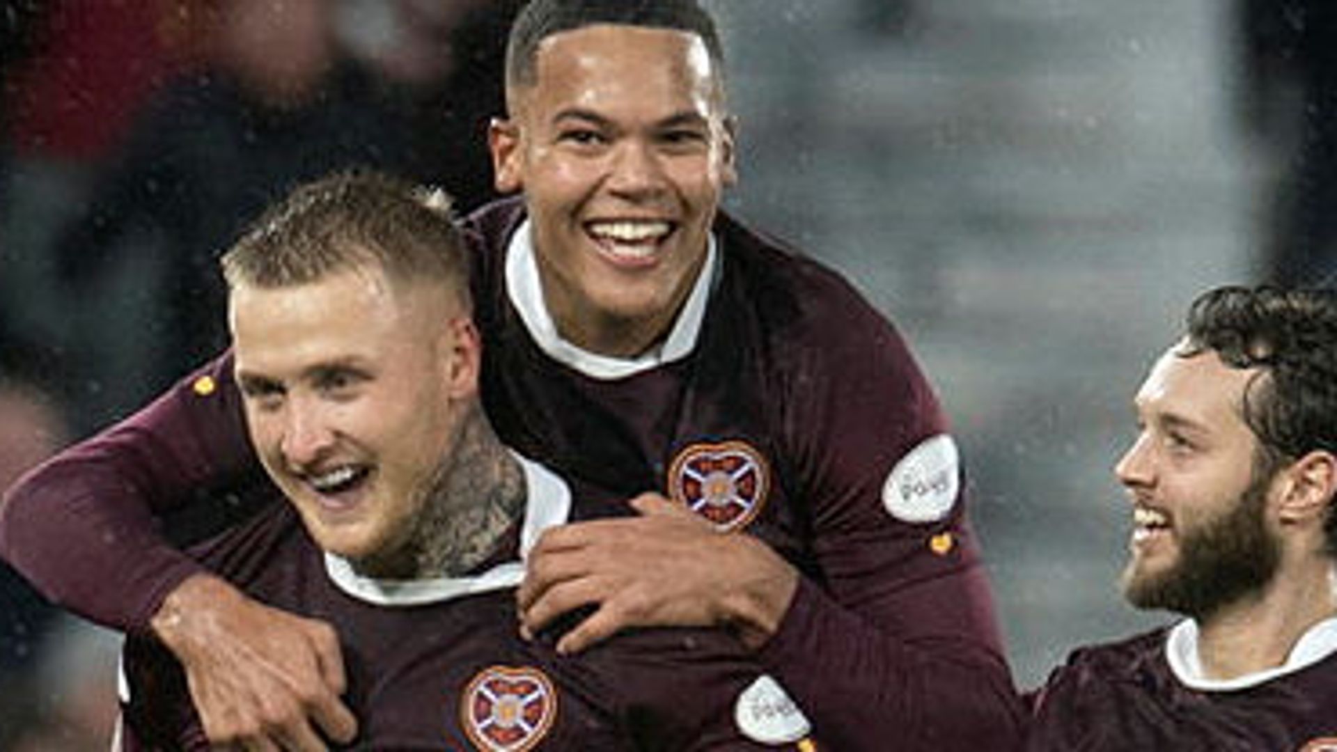 Humphrys wonder-strike puts gloss on Hearts win over Dundee United