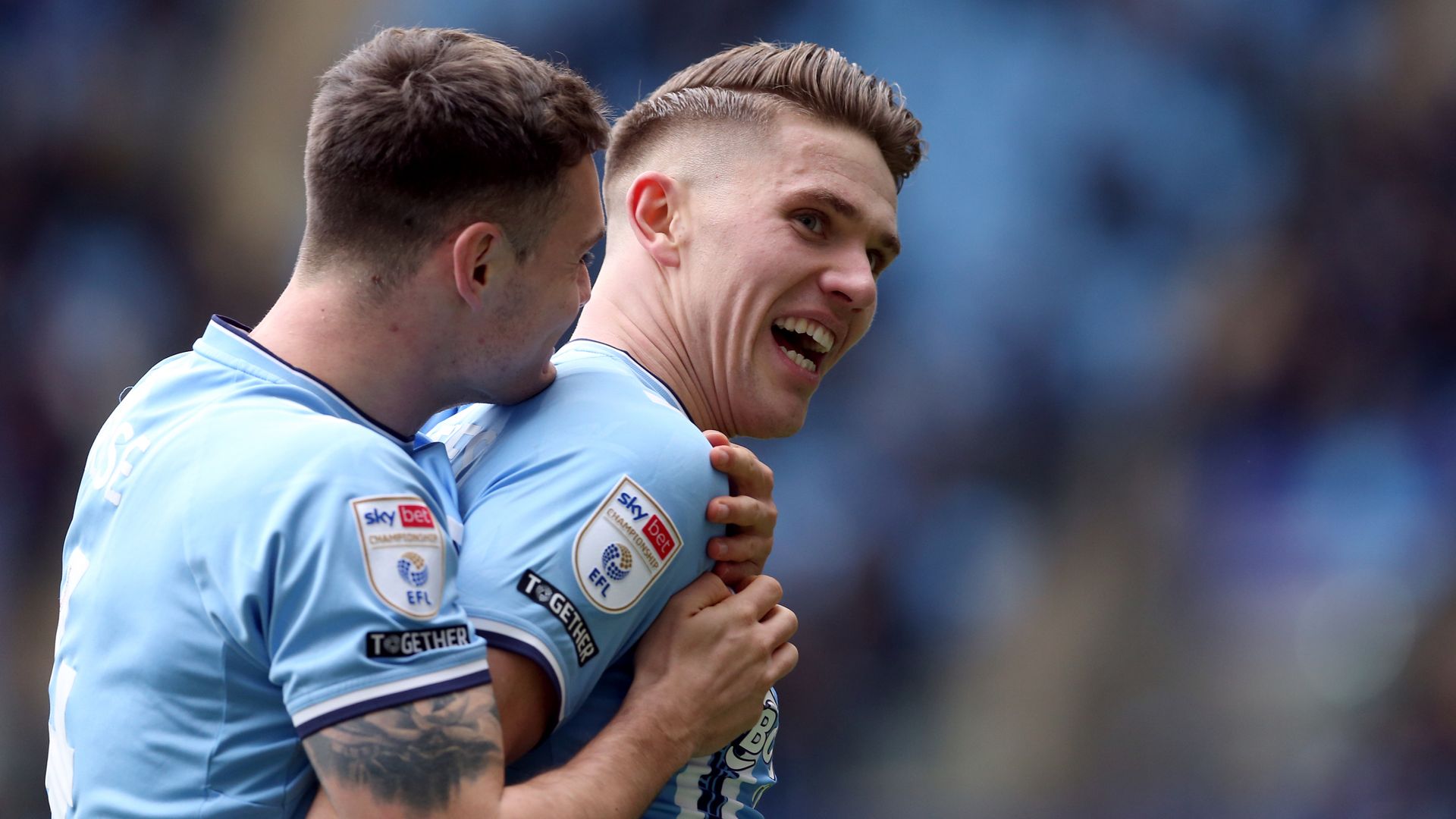 Gyokeres stars as Coventry boost top-six bid against Sunderland