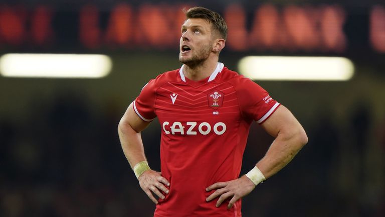 Dan Biggar kicked Wales' only points of the first half, as they struggled to live with Ireland 