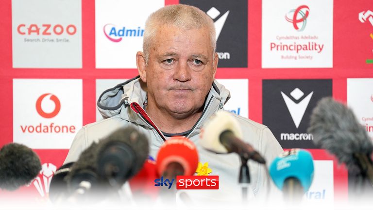 Wales head coach Warren Gatland says his players must focus on Saturday's Six Nations clash with England after their contract row was resolved