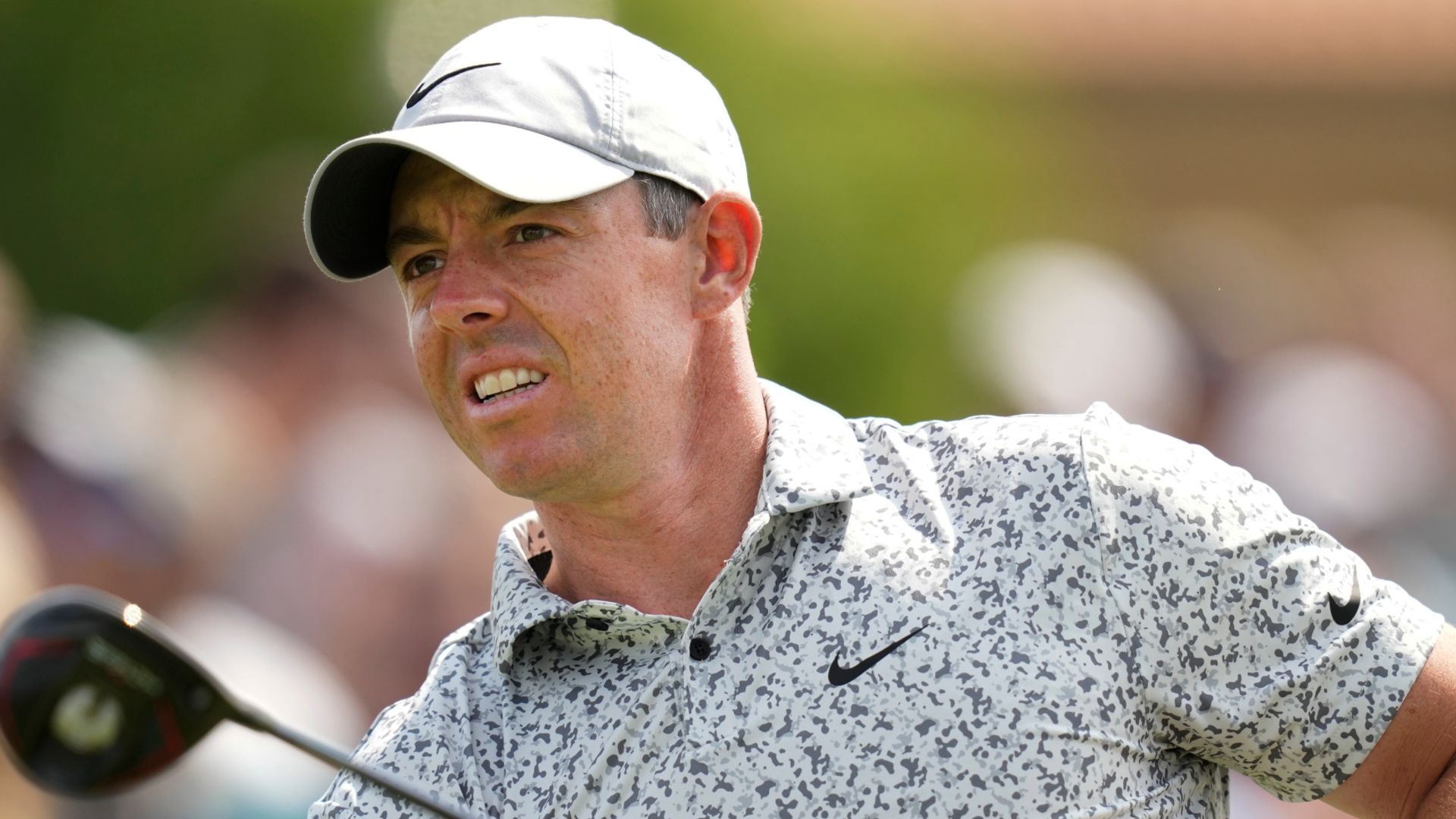 Two share lead as McIlroy struggles at storm-hit Sawgrass