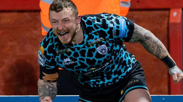 Josh Charnley scored the winning try in the final minute of play as Leigh Leopards recorded their first win of the season 