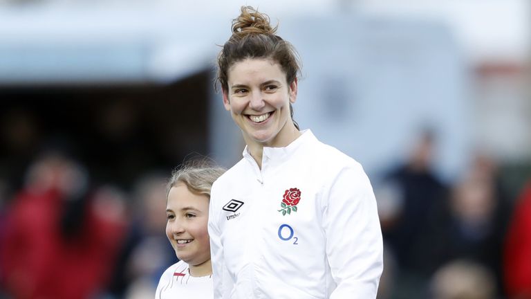 Sarah Hunter retired after the Test to a hugely-emotional response 