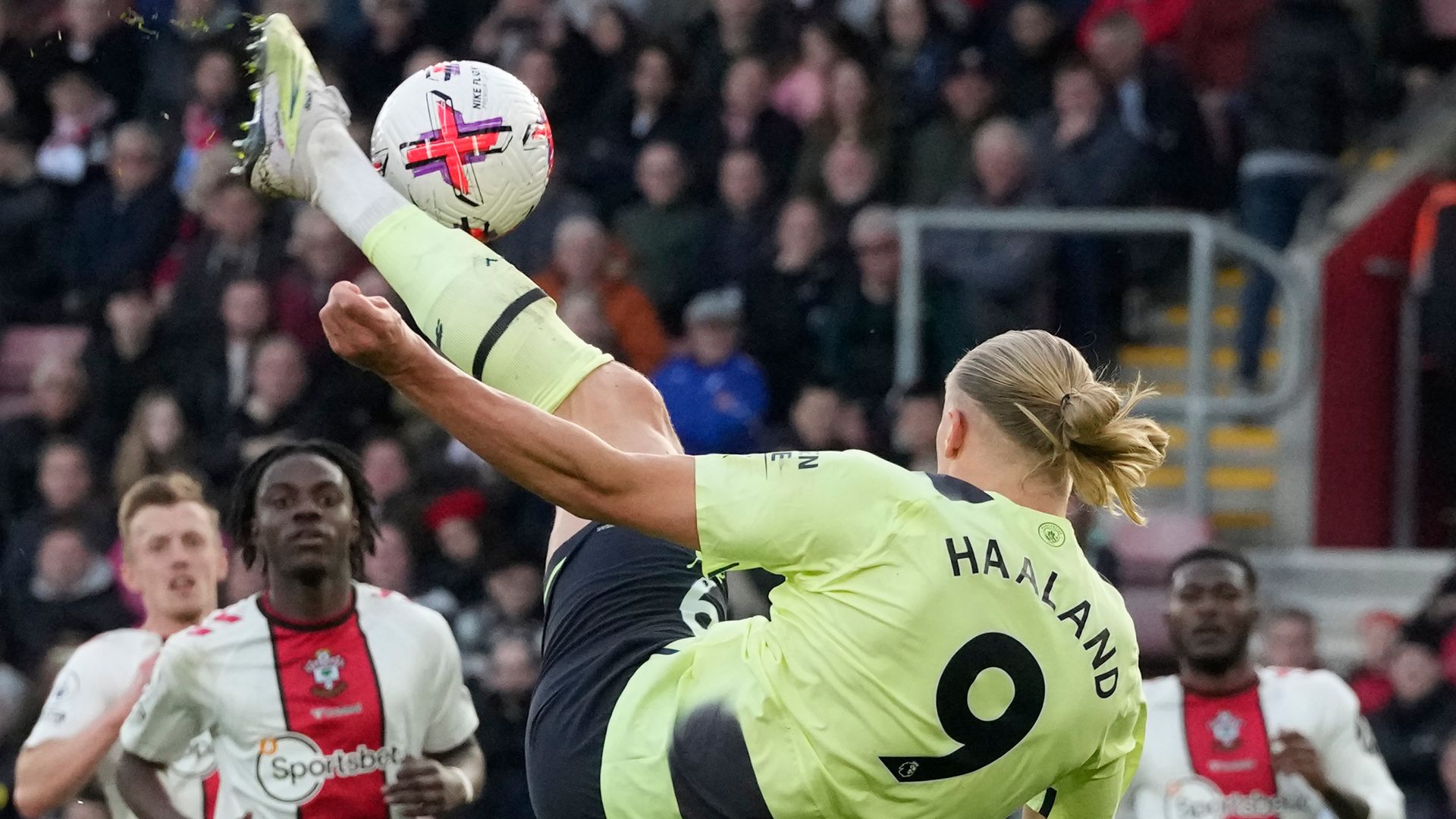 Haaland double brings up 30 PL goals as Man City thrash Saints