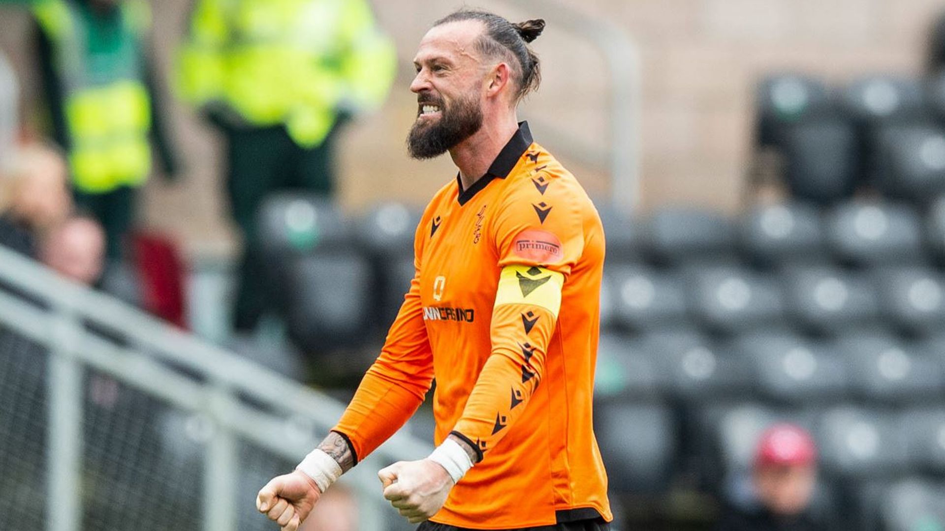 Dundee Utd take big step towards safety with home win over Livi