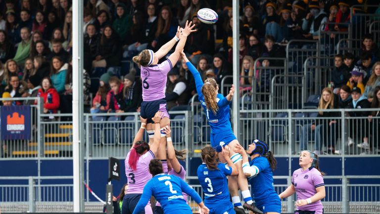 Scotland's lineout was clinical, allowing Lana Skeldon to work off the back of the maul