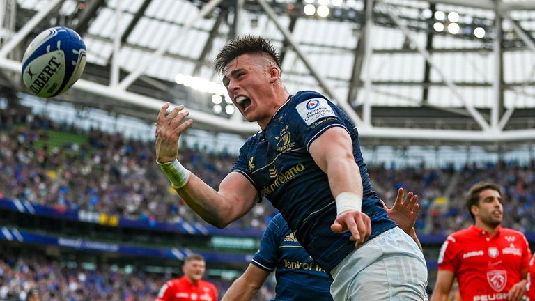 Dan Sheehan was among the try-scorers as Leinster surged past Toulouse 