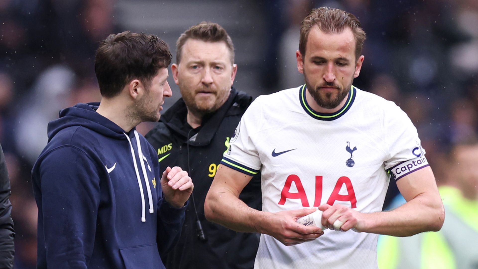 Kane on next Spurs boss: We won't get carried away | Values back under Mason