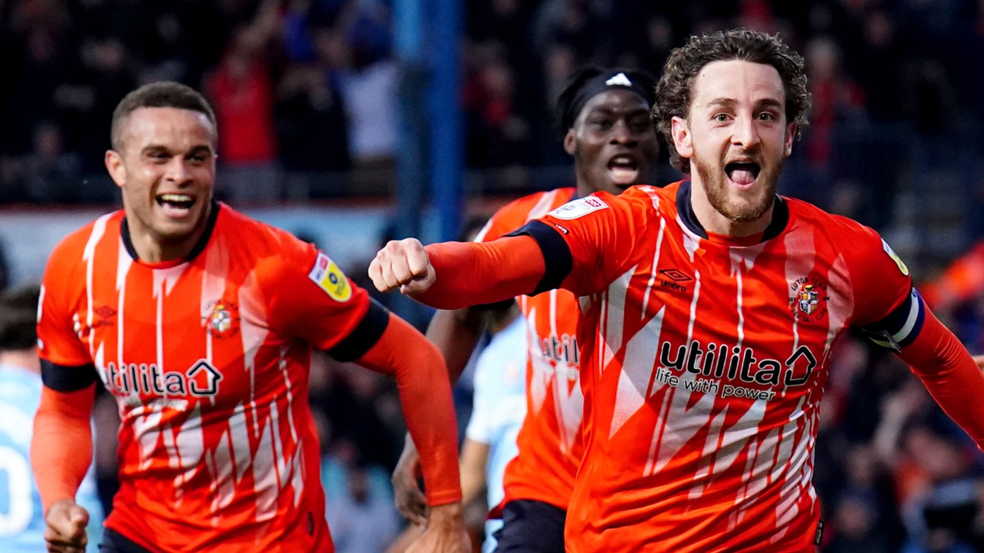 Luton overturn first-leg deficit to sink Sunderland and reach Wembley