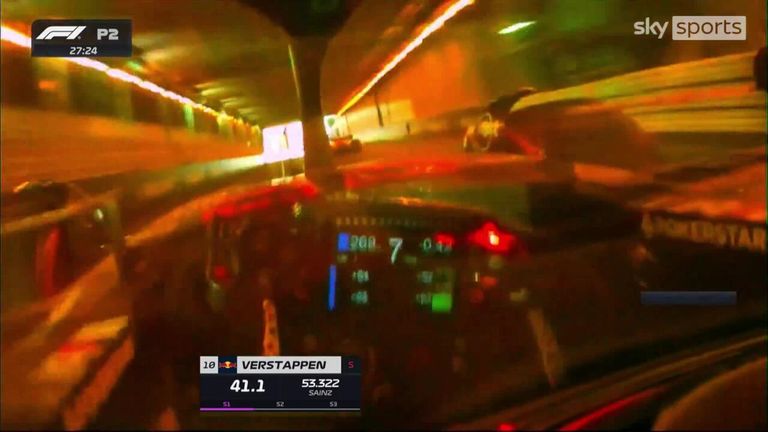 Berkendara dengan Max Verstappen saat dia menavigasi jalanan Monako selama FP2