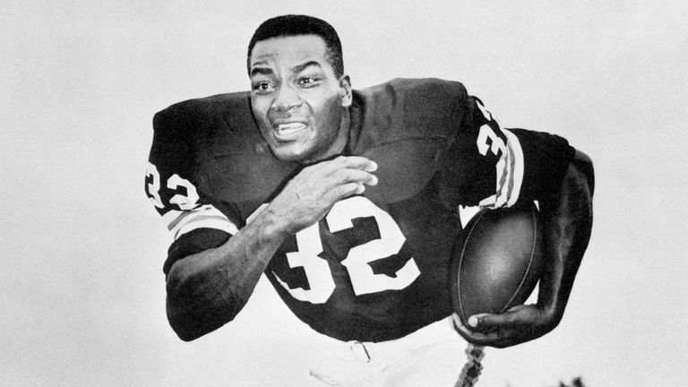 All-time NFL great running back and social activist Jim Brown dies aged ...