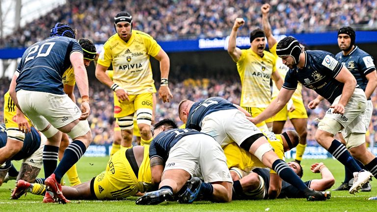 Georges Henri Colombe (not in view) got over for La Rochelle's third try with eight minutes to play 