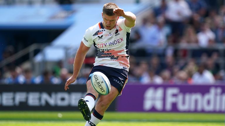 Owen Farrell and opposite number George Ford traded penalties in the early stages 