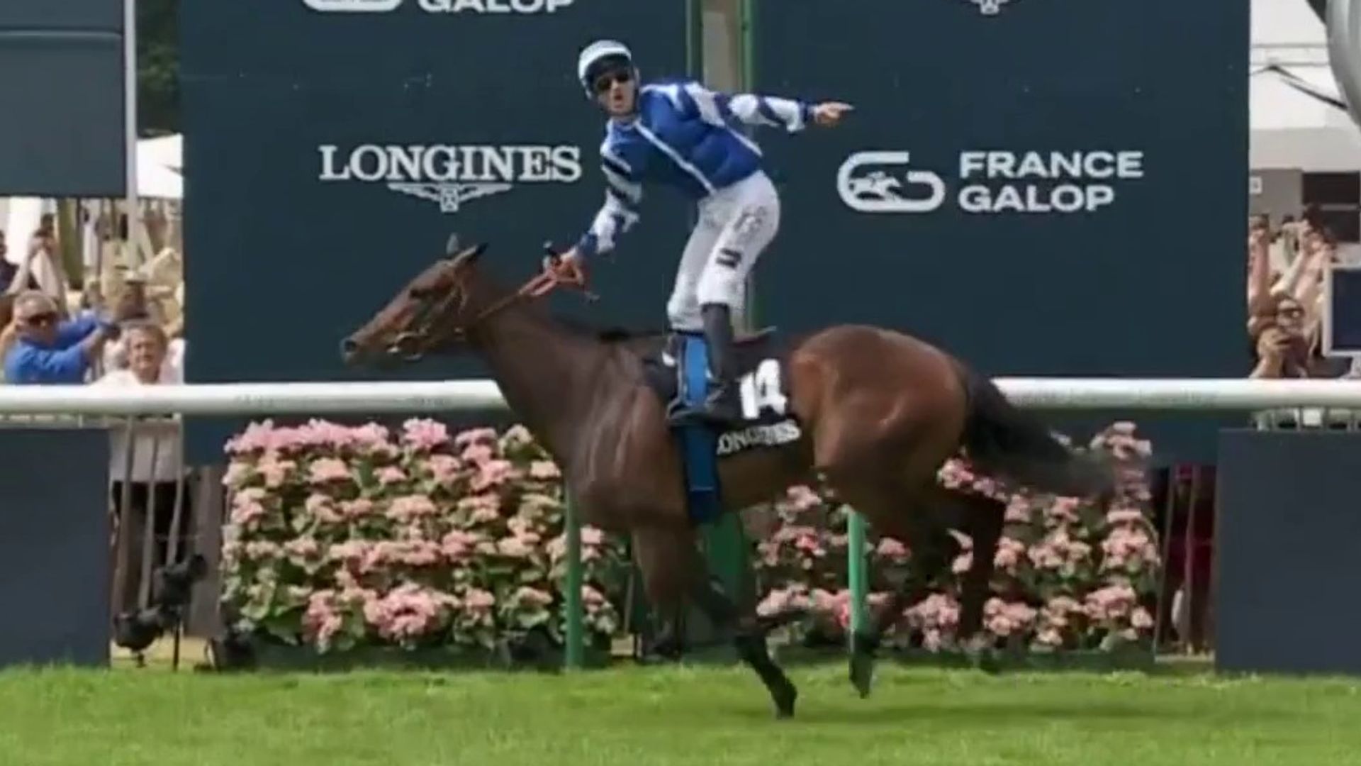 She's special! Blue Rose Cen destroys Diane rivals at Chantilly