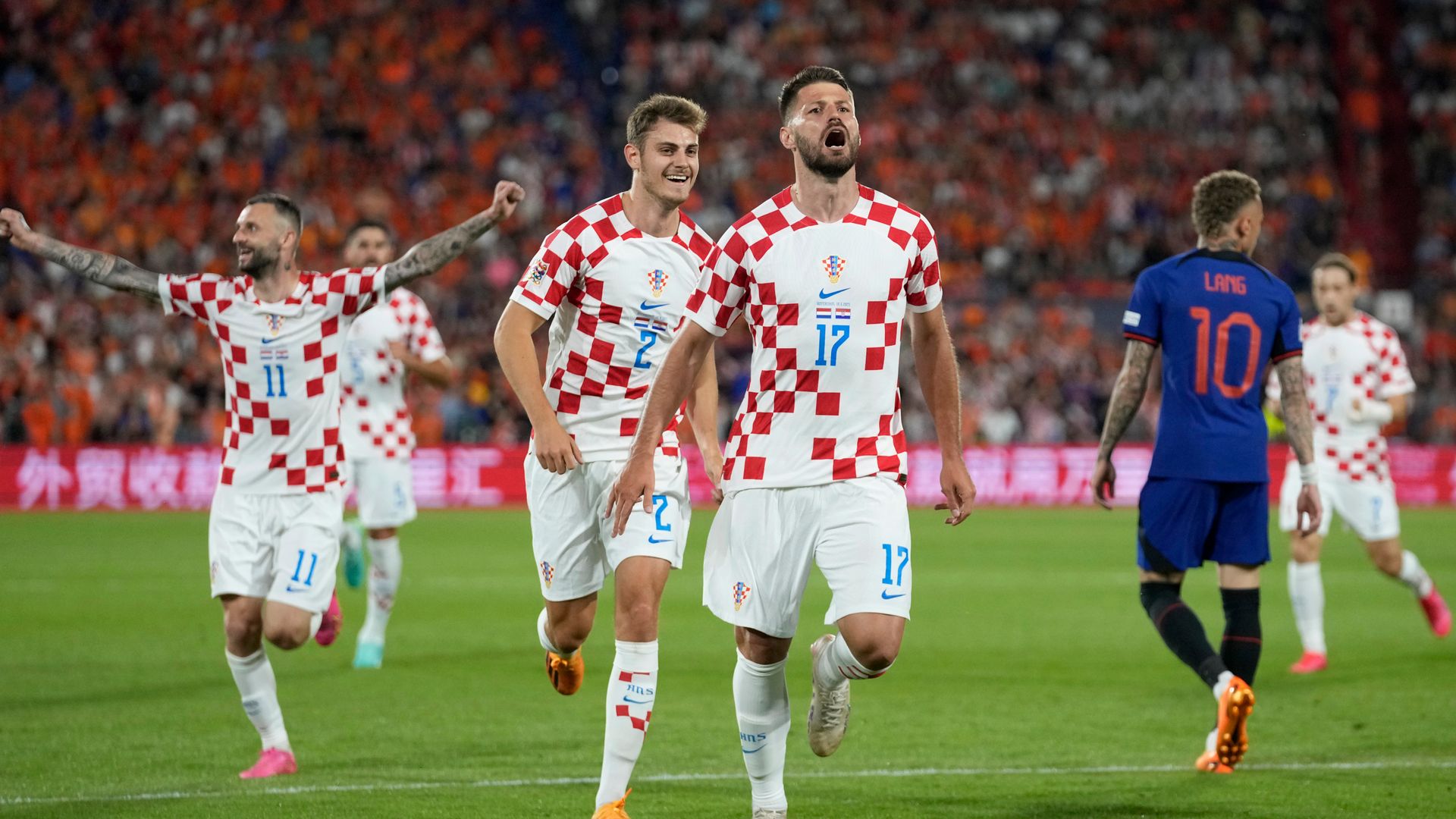Croatia lead Netherlands in extra-time after Petkovic stunner LIVE!