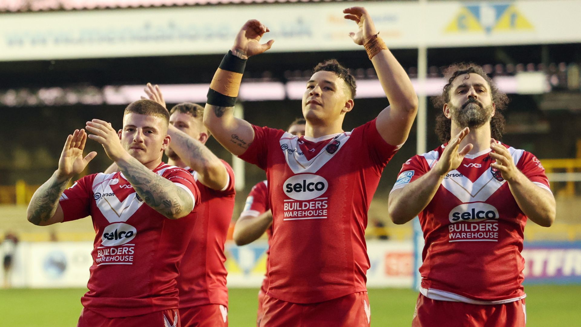 Super League: Salford, Leigh strengthen play-off hopes with wins