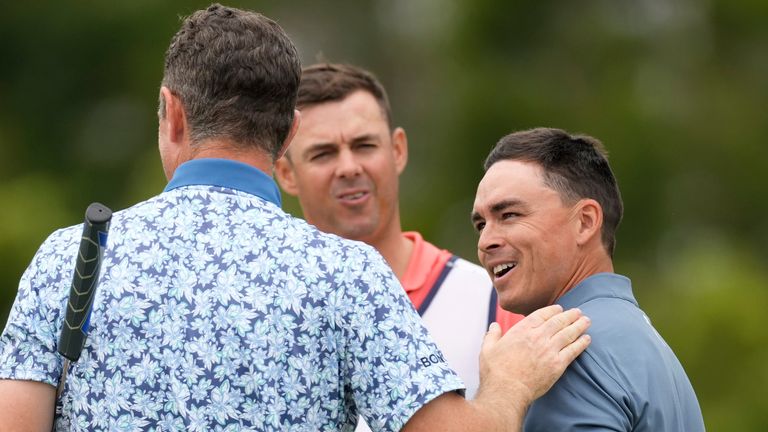 Fowler was congratulated by playing partner Justin Rose after his opening round 