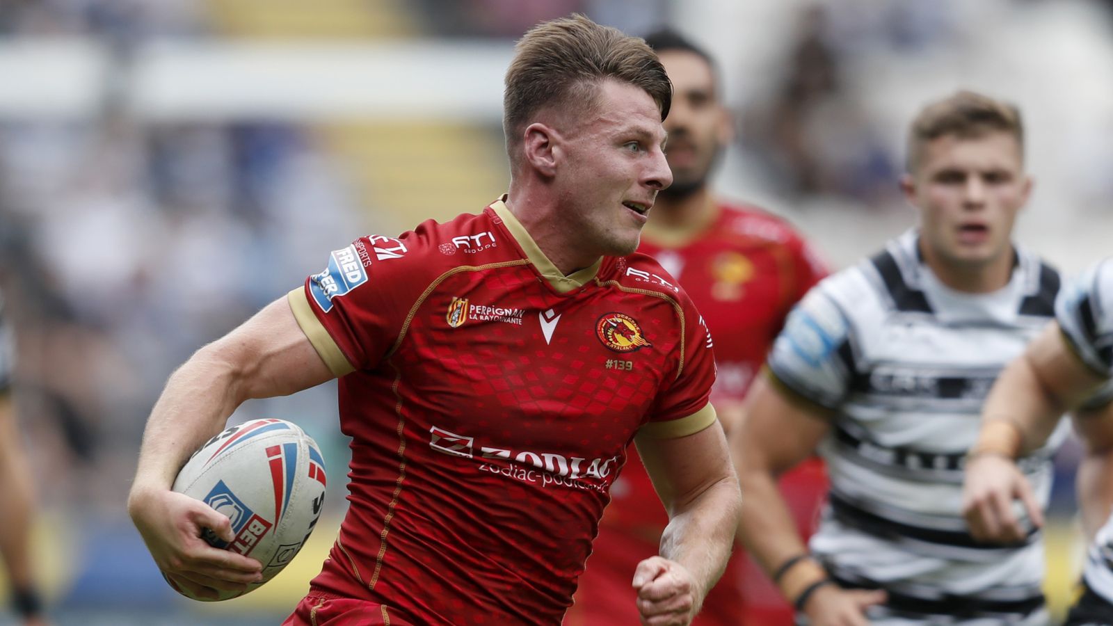 Super League Catalans Dragons Four Points Clear In Super League After Victory At Hull Fc