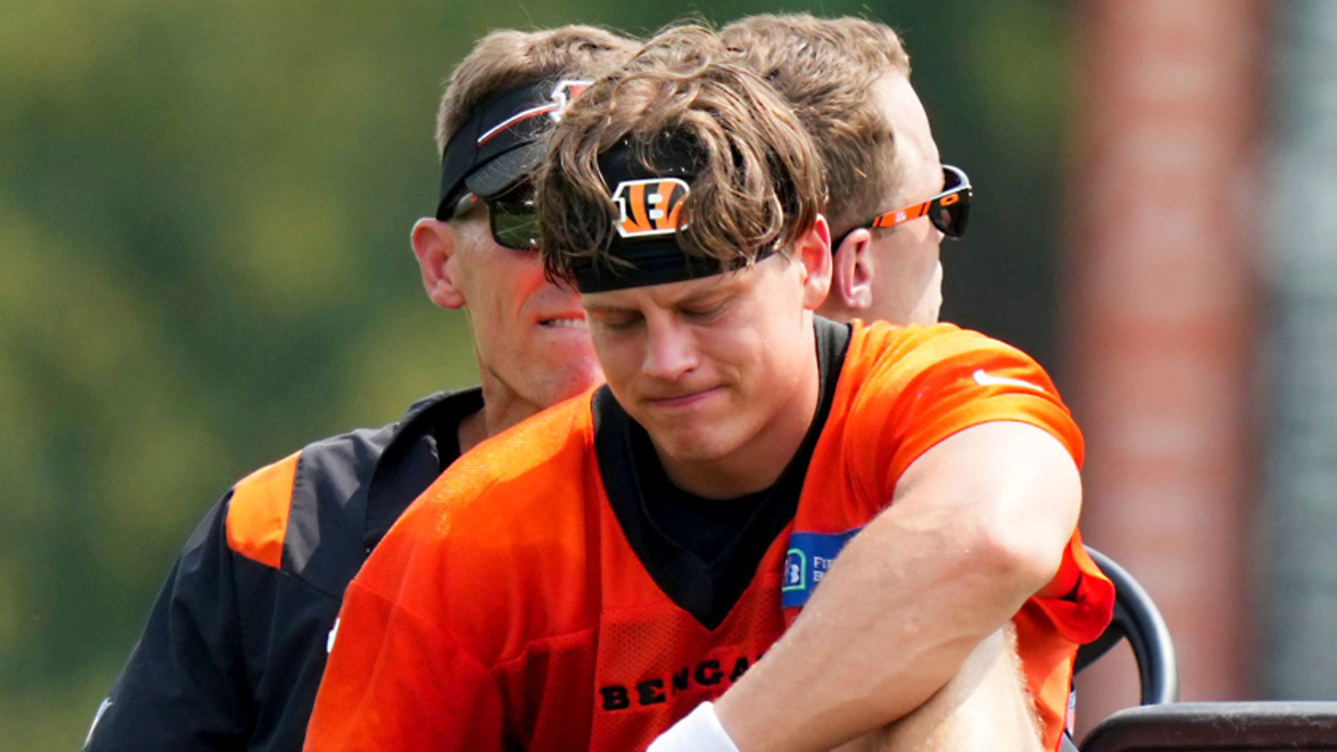 Bengals QB Burrow carted off in practice