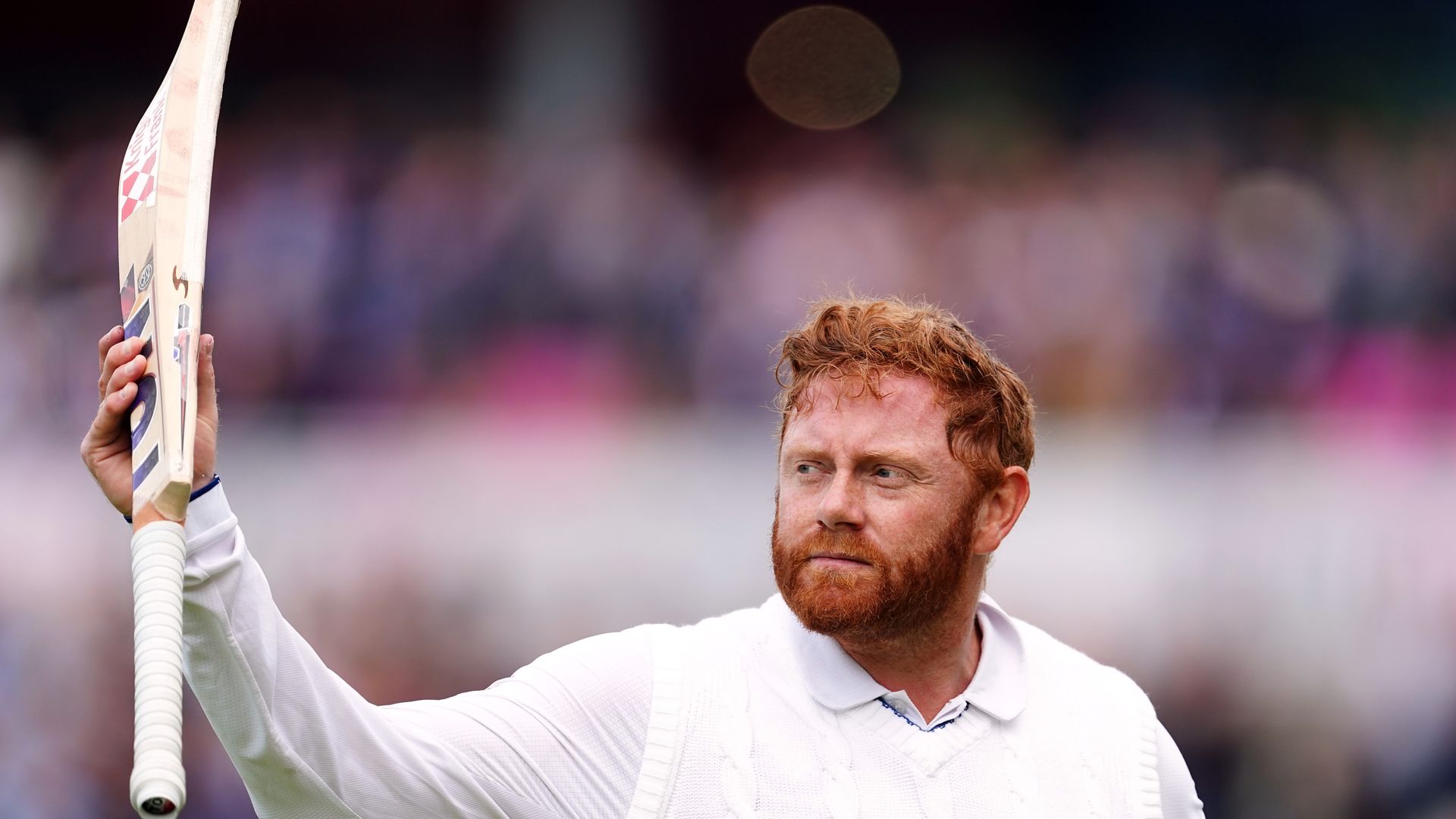 Bairstow and Wood show brilliance as England hunt for vital Ashes win