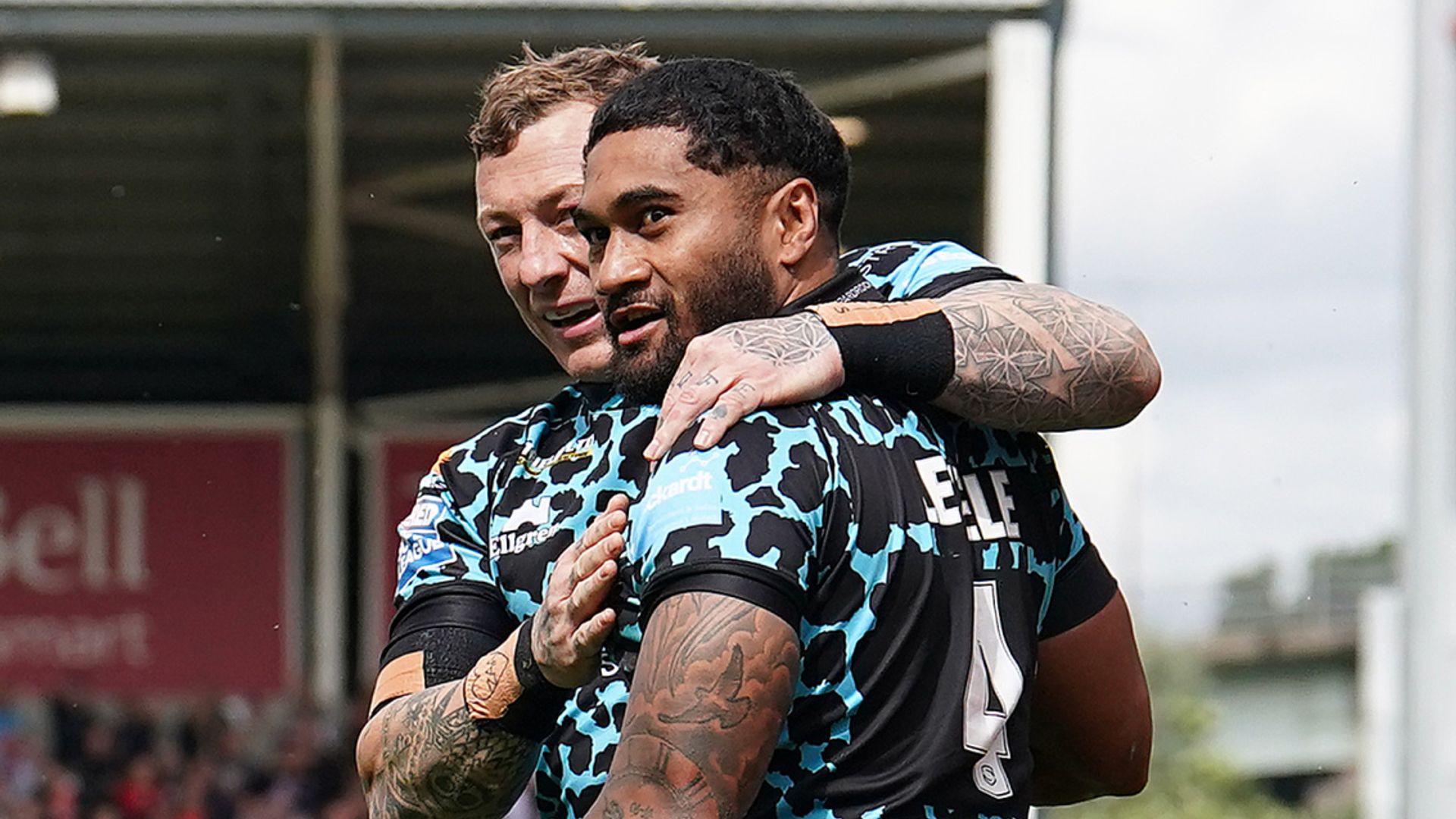 Reynolds penalty crowns Leigh comeback at Salford