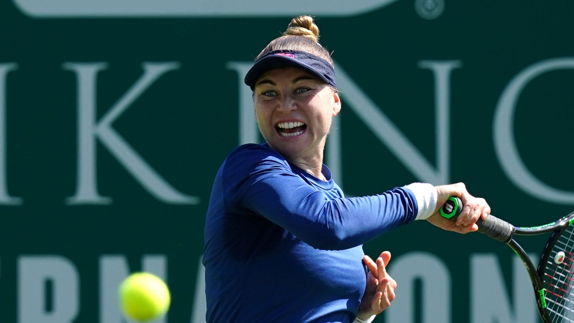 Russia's Zvonareva barred from entering Poland for tournament