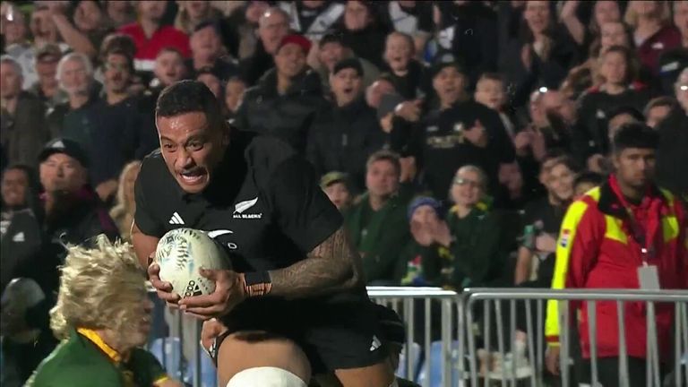 Shannon Frizell extended New Zealand's lead over South Africa by bulldozing his way over the line