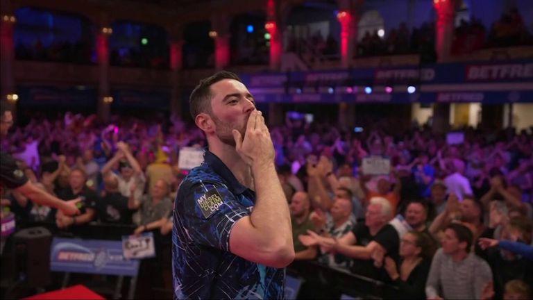 The best of Night Seven of the World Matchplay action at Blackpool's Winter Gardens