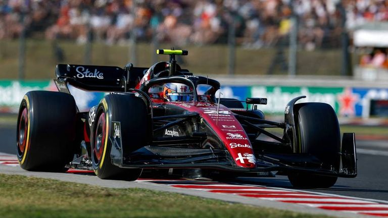 Holte im Qualifying einen starken fünften Platz: Alfa-Romeo-Pilot Guanyu Zhou.