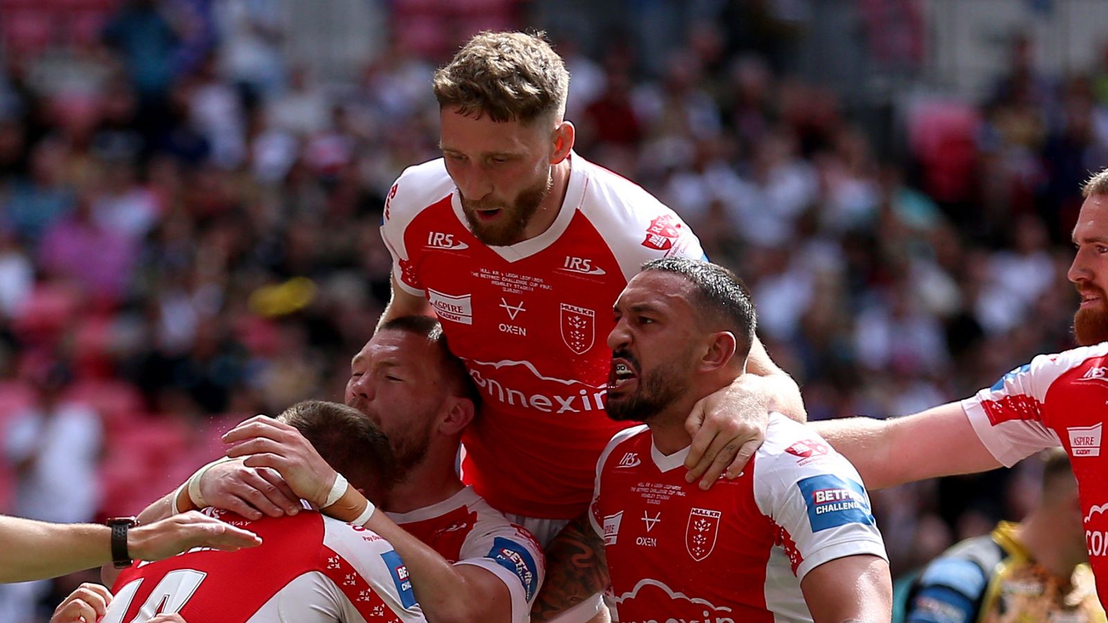 Hull Kr Dominate Leigh 52 10 In Challenge Cup Revenge While Salford And St Helens Clinch