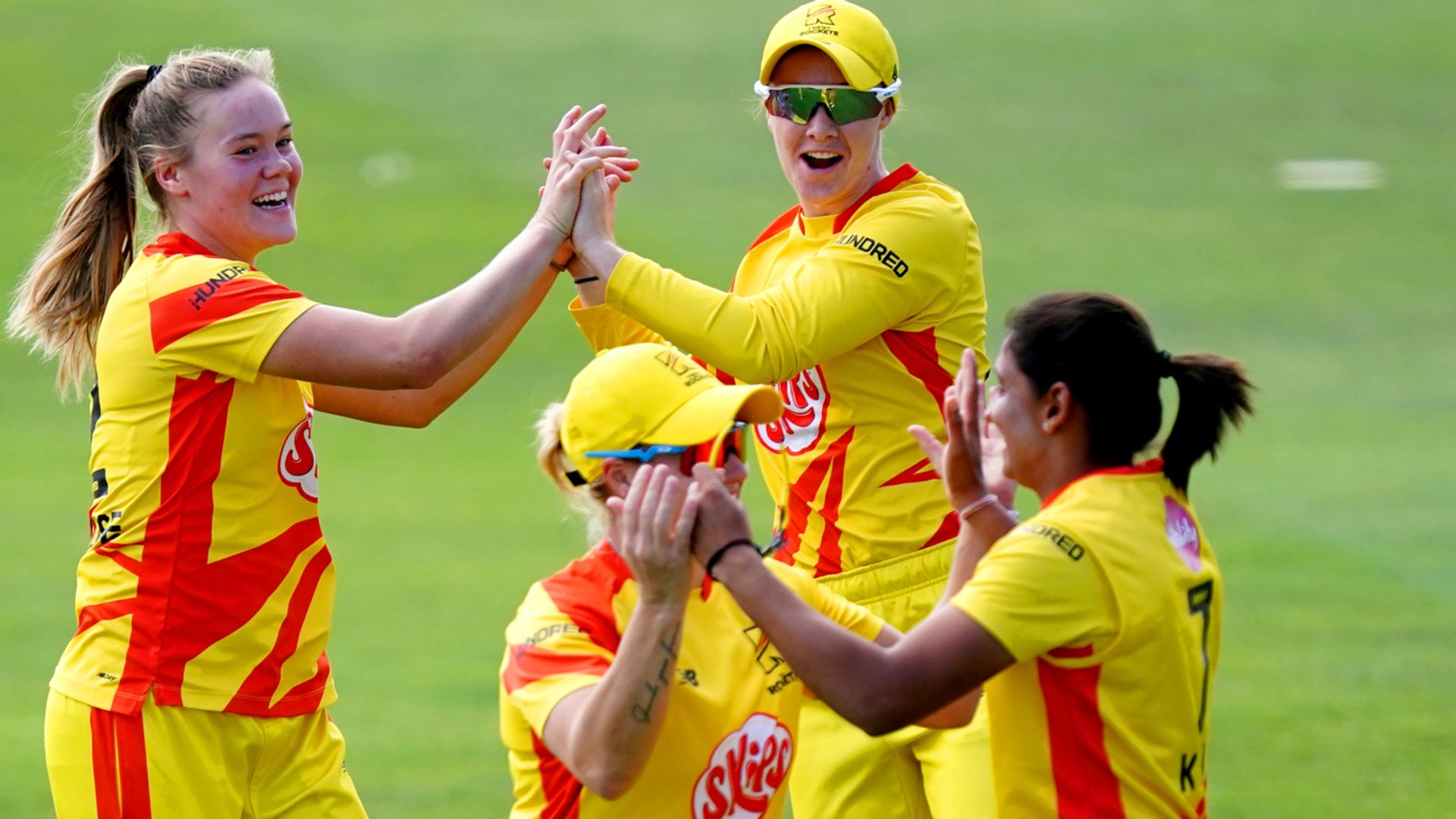 Rockets thrash Originals to keep Hundred qualification hopes alive