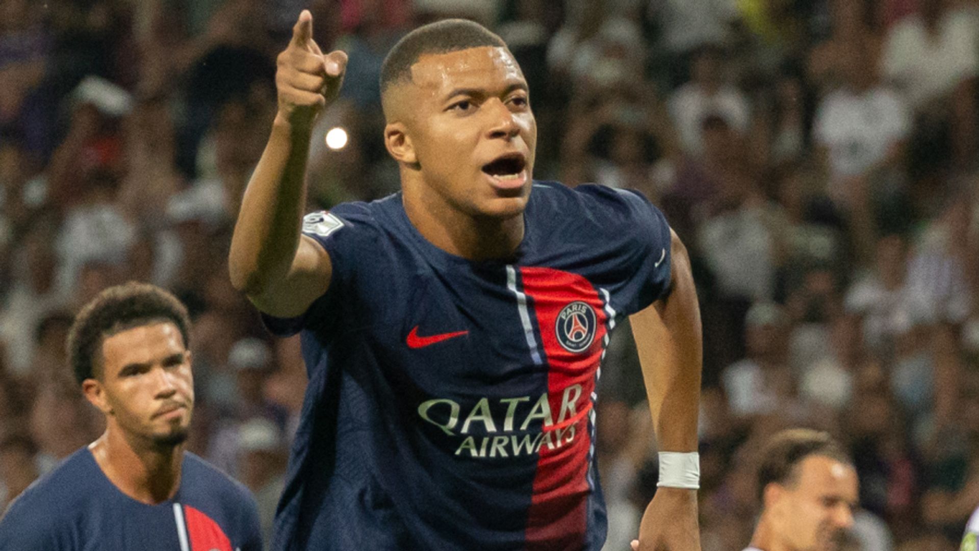 Mbappe in contract talks with PSG