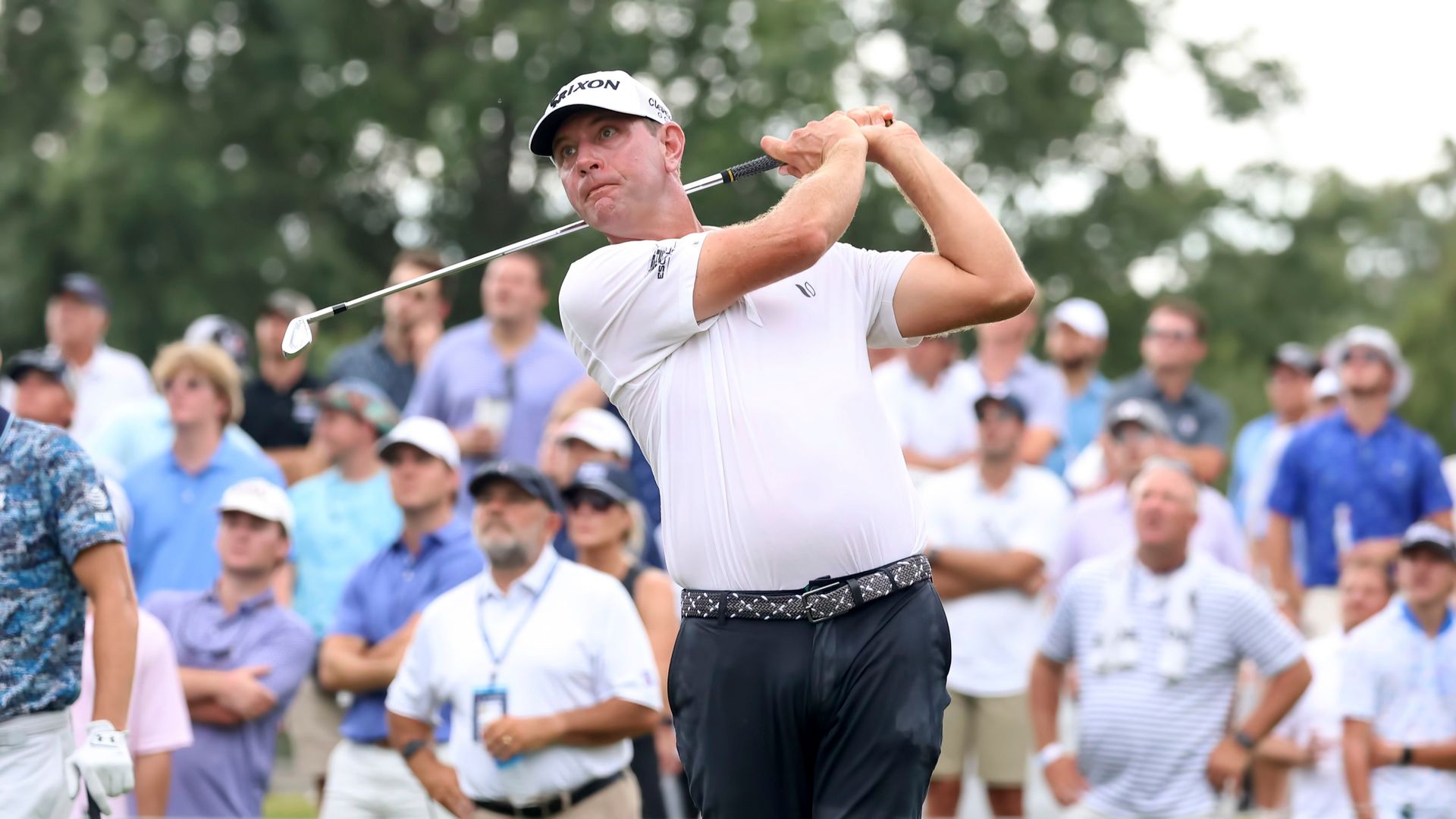 Glover retains St Jude Championship lead with Fleetwood two behind