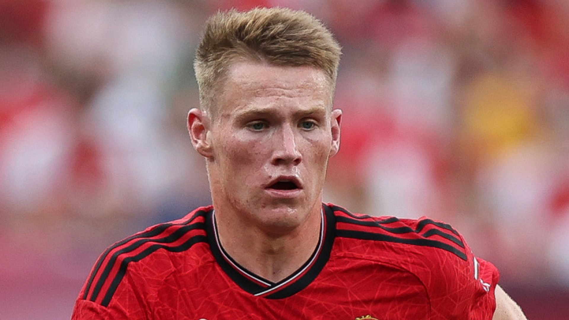 Fulham make McTominay contact with Man Utd as Bayern push for Palhinha
