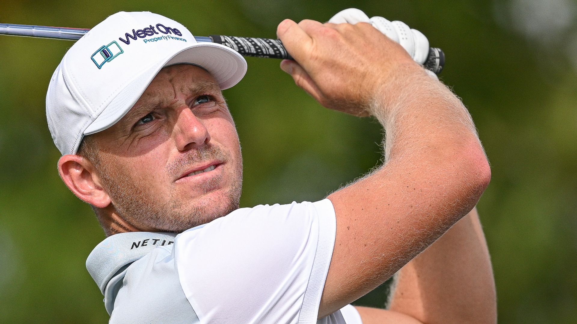 Hojgaard chasing as Wallace shares Prague lead