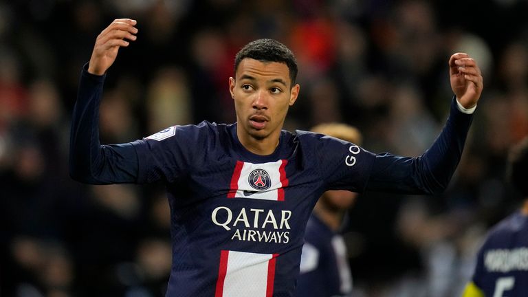 Hugo Ekitike: Paris Saint-Germain keen on forward signing for Brentford ...