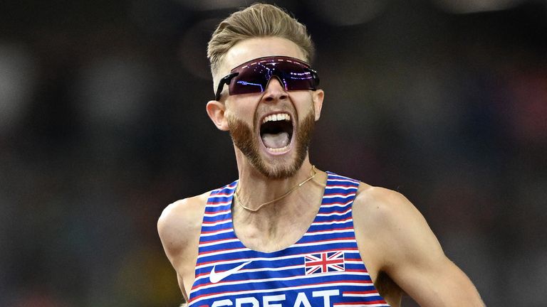 Kerr beat hot favourite Jakob Ingebrigtsen of Norway as Britain won the men's 1500m for the second World Championships running