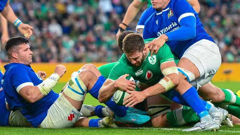 Stuart McCloskey got over for Ireland's third try in a dominant first half 