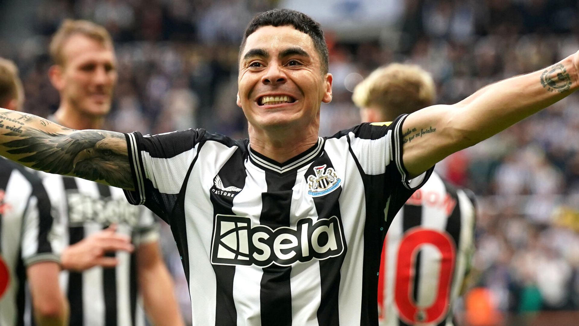 Almiron stunner helps Newcastle to victory over Burnley