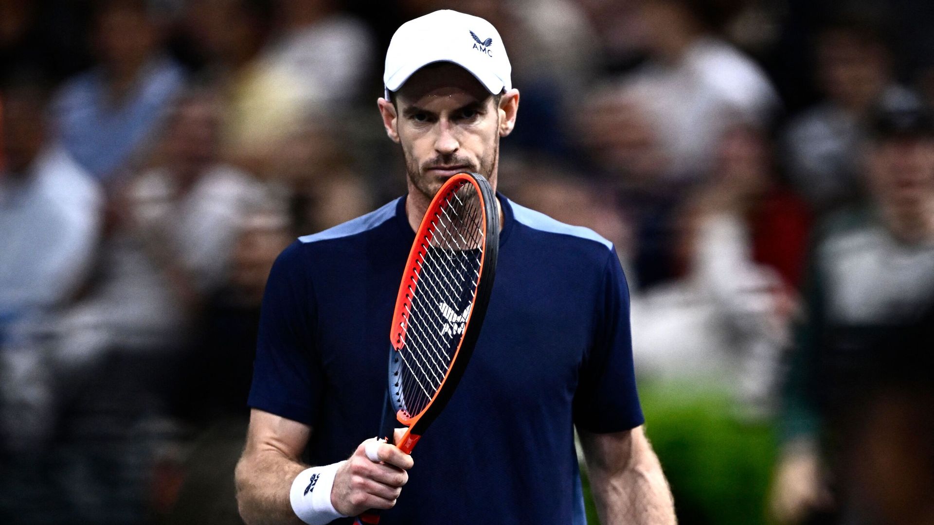 Murray beaten by De Minaur after three-set battle in Paris