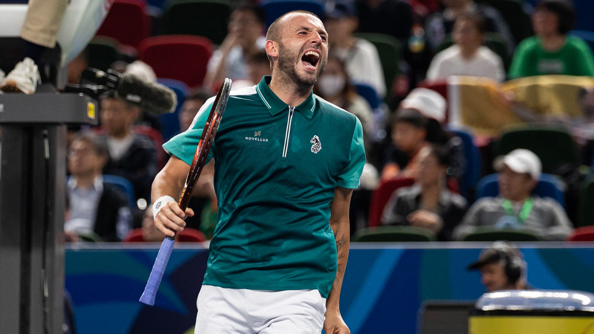 Evans forced to retire against Tiafoe in Vienna