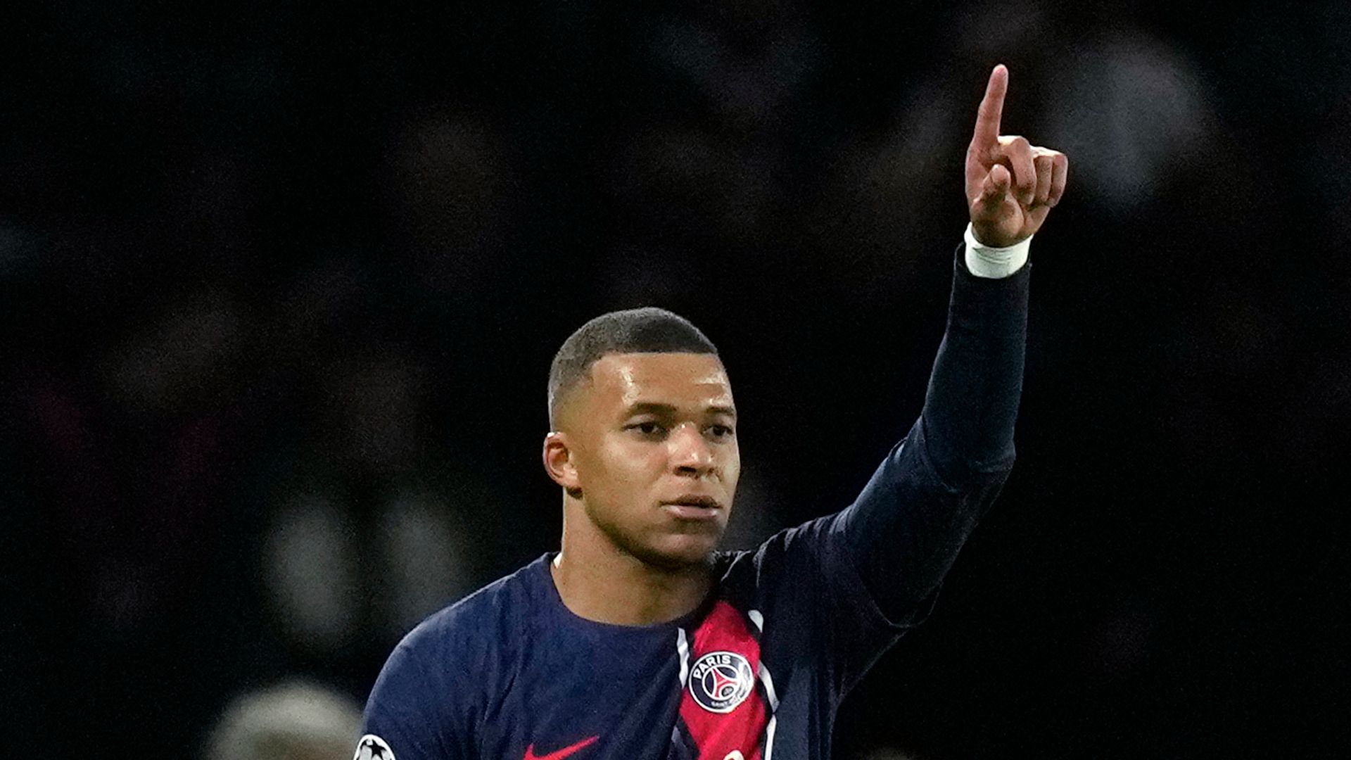 CL round-up: PSG beat toothless Milan, Barca edge Shakhtar