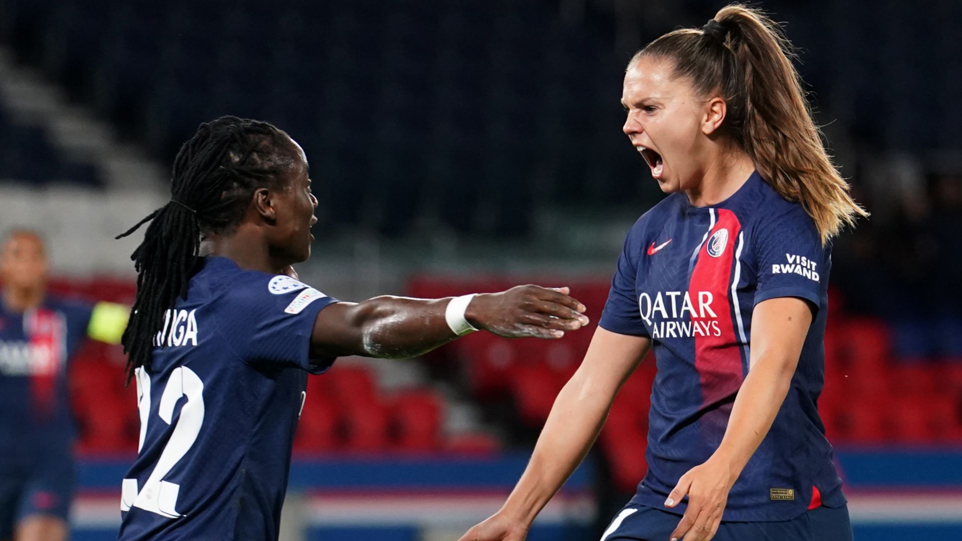 WCL: PSG vs Man Utd - Latest score